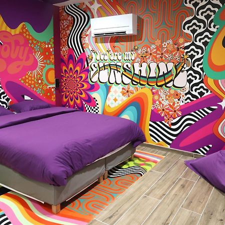Capsule Groovy-Jacuzzi-Sauna-Billard-Netflix- Nintendo Switch & Jeux Mons Zewnętrze zdjęcie